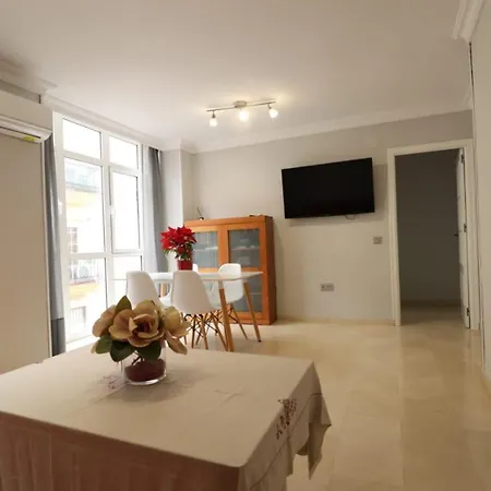 Piso En Pleno Centro De Huelva. Ουέλβα